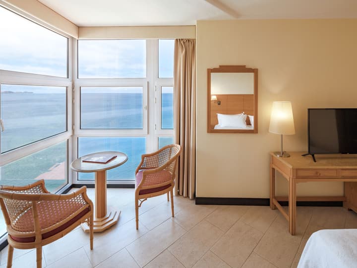 Baía Madeira Hotel