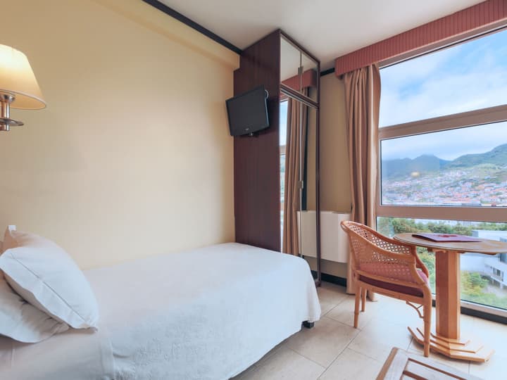 Baía Madeira Hotel