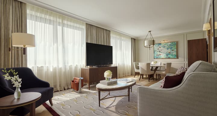 Jumeirah Carlton Tower London