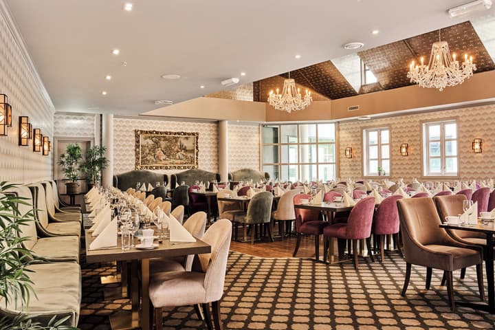 Fru Haugans Hotel