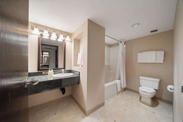 Rundlestone Lodge