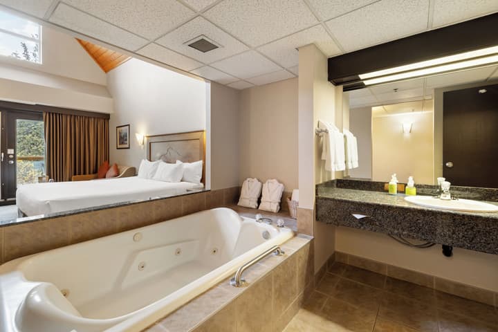 Rundlestone Lodge