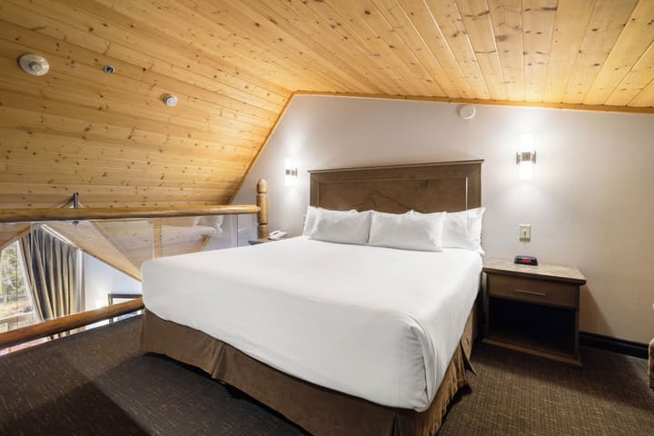 Rundlestone Lodge