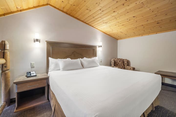 Rundlestone Lodge