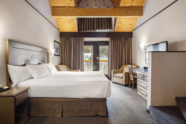 Rundlestone Lodge