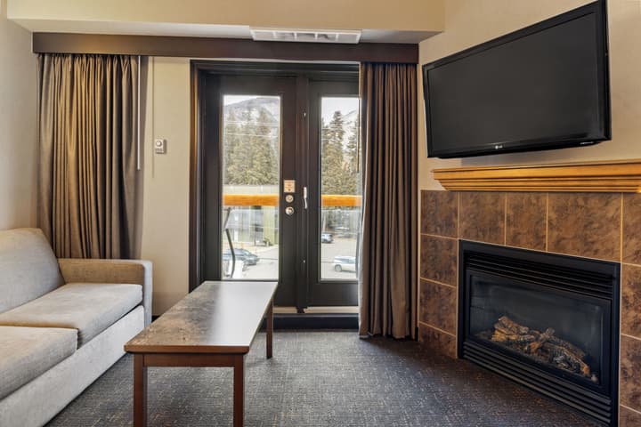Rundlestone Lodge