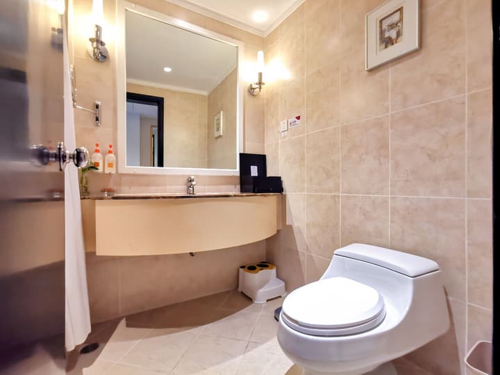 Crowne Plaza Zhuhai City Center by IHG
