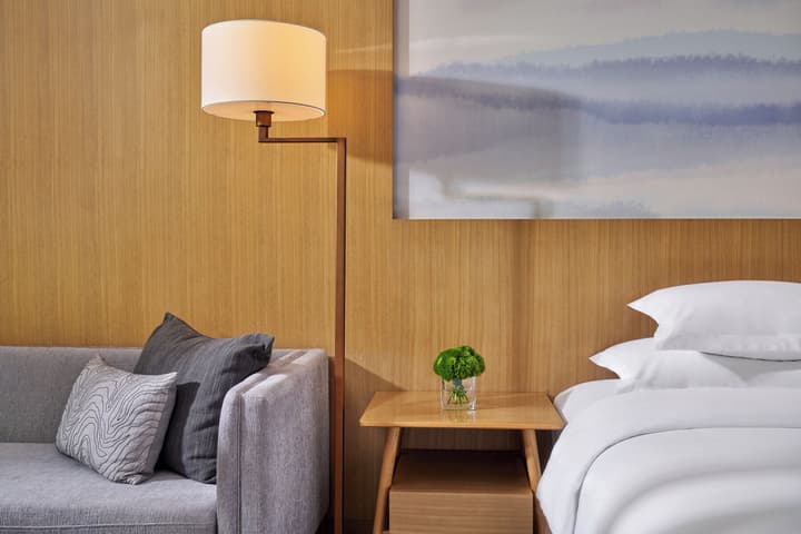 Crowne Plaza Zhuhai City Center by IHG