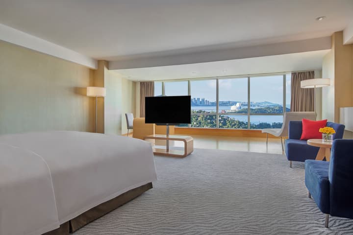 Crowne Plaza Zhuhai City Center by IHG