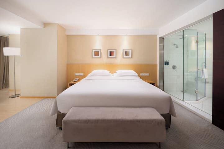 Crowne Plaza Zhuhai City Center by IHG