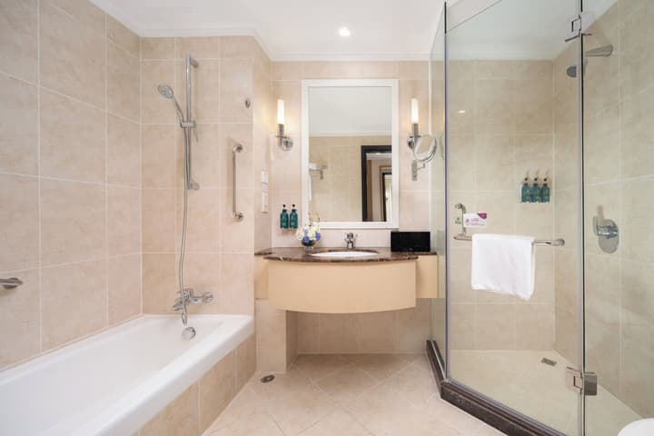 Crowne Plaza Zhuhai City Center by IHG
