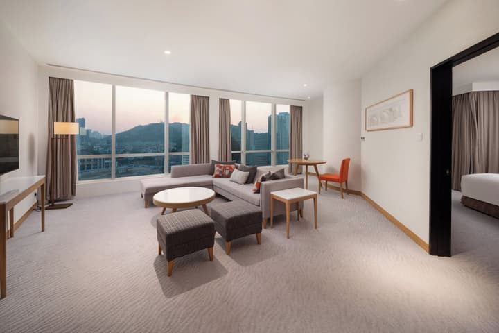 Crowne Plaza Zhuhai City Center by IHG