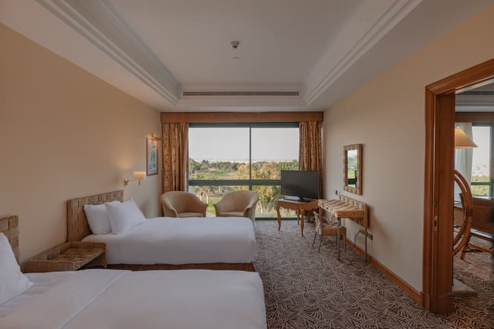 Hilton Pyramids Golf