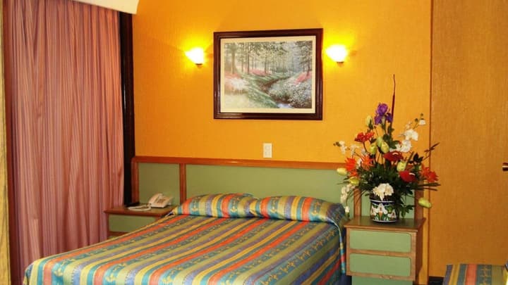 Segovia Regency Hotel
