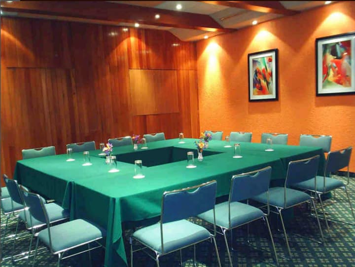 Segovia Regency Hotel