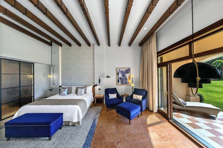 The St. Regis Mardavall Mallorca Resort
