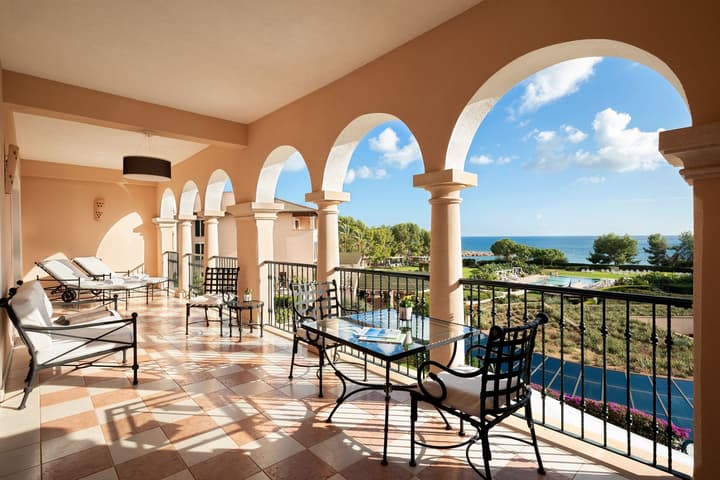 The St. Regis Mardavall Mallorca Resort