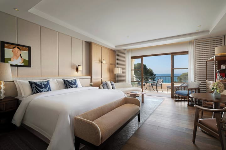 The St. Regis Mardavall Mallorca Resort