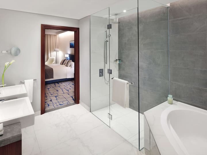 Mövenpick Hotel & Apartments Bur Dubai
