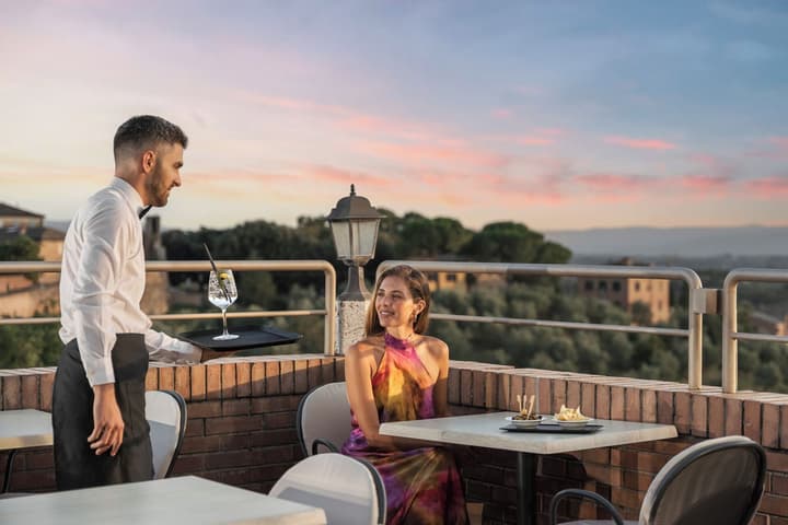 Hotel Athena