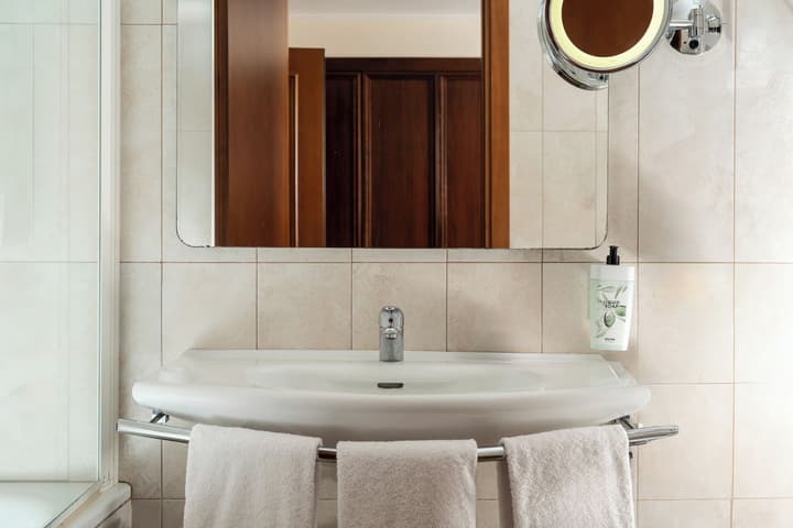 Hotel Athena