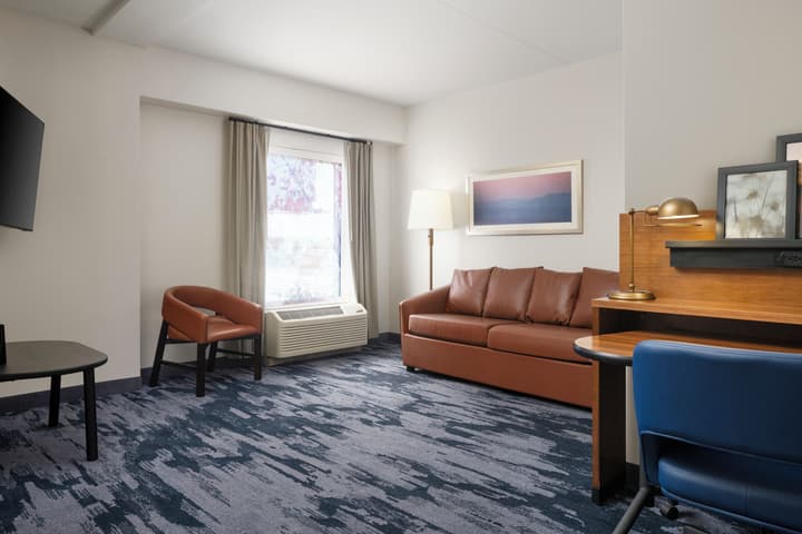 Fairfield Inn & Suites Newark Liberty International Airport