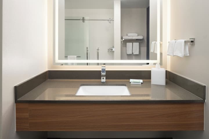 Fairfield Inn & Suites Newark Liberty International Airport