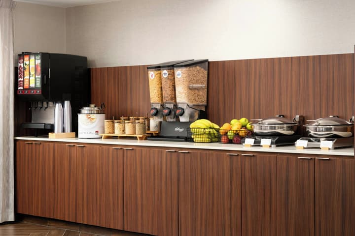 Fairfield Inn & Suites Newark Liberty International Airport