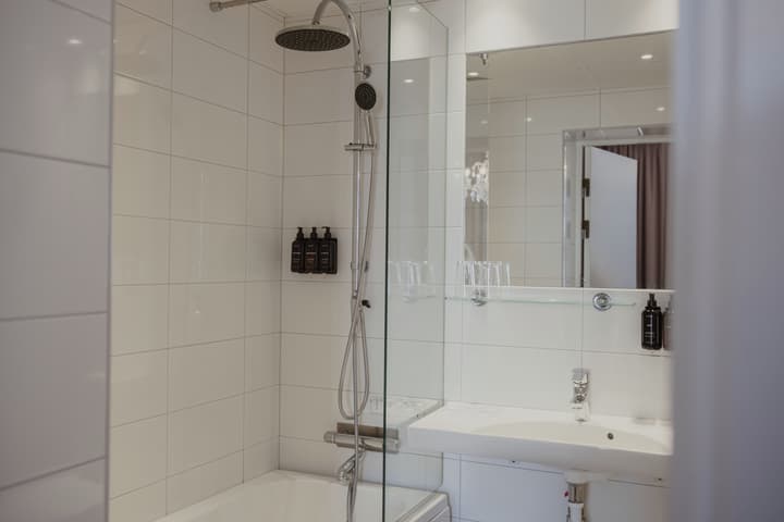 Home Hotel Drott