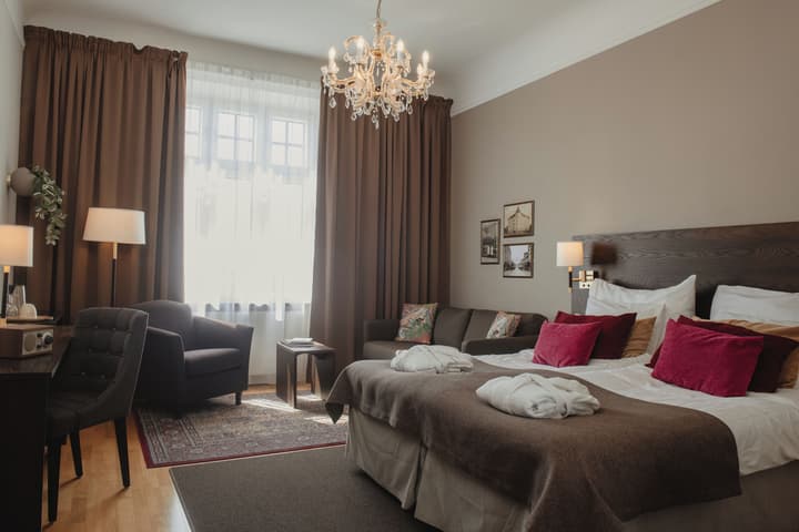 Home Hotel Drott