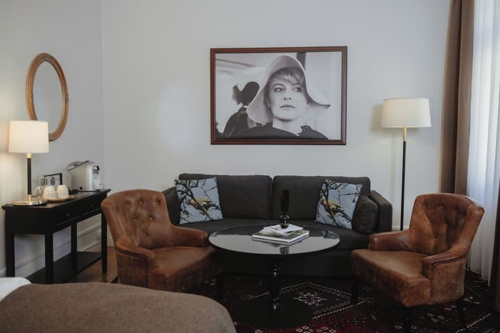 Home Hotel Drott