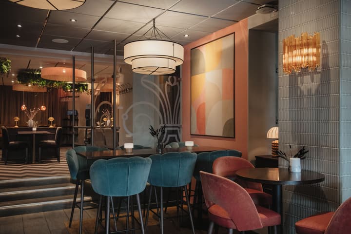 Home Hotel Drott