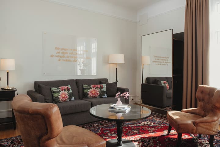 Home Hotel Drott