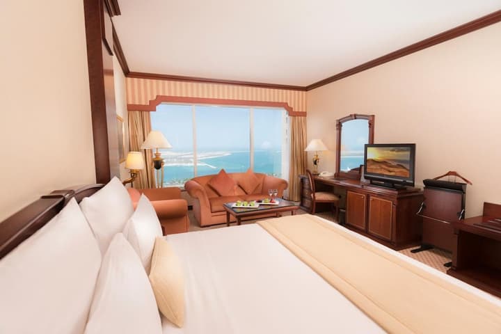 Corniche Hotel Abu Dhabi
