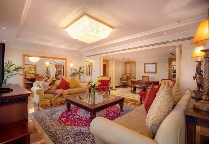 Corniche Hotel Abu Dhabi
