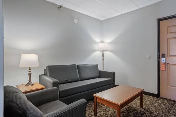 Elevation Inn & Suites, Trademark Collection by Wyndham