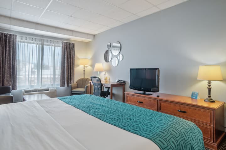 Elevation Inn & Suites, Trademark Collection by Wyndham