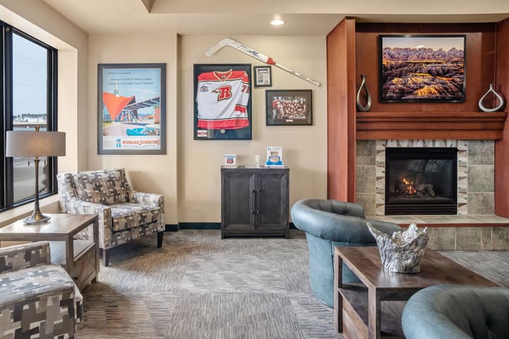 Elevation Inn & Suites, Trademark Collection by Wyndham