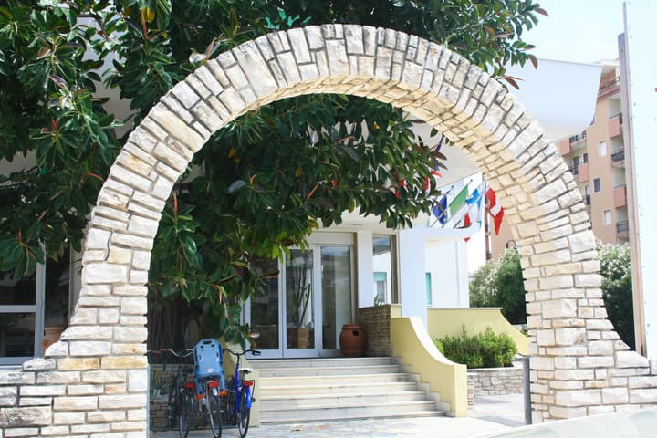 Joli Park Hotel