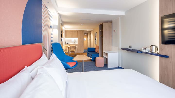 Holiday Inn Express and Suites Lisbon Principe Real by IHG