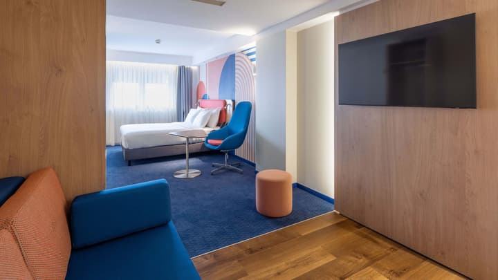 Holiday Inn Express and Suites Lisbon Principe Real by IHG