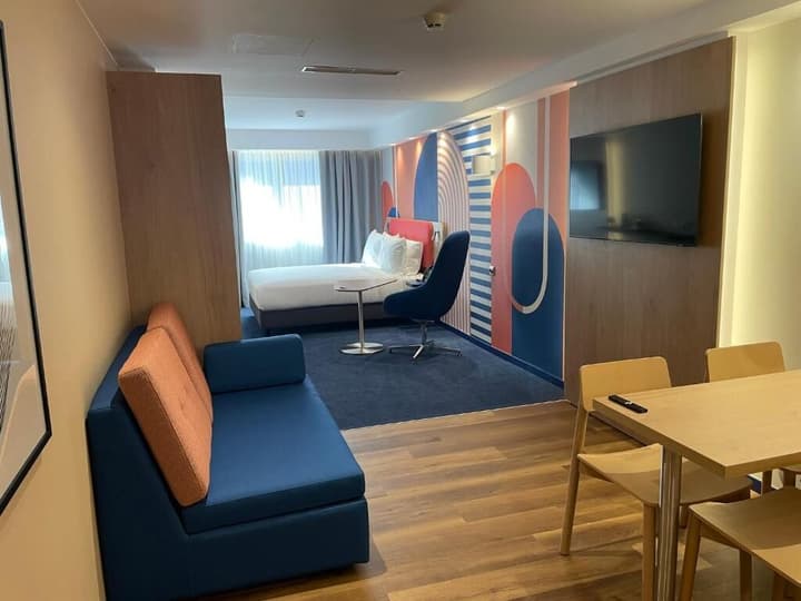 Holiday Inn Express and Suites Lisbon Principe Real by IHG