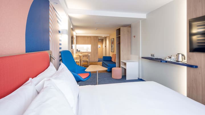 Holiday Inn Express and Suites Lisbon Principe Real by IHG