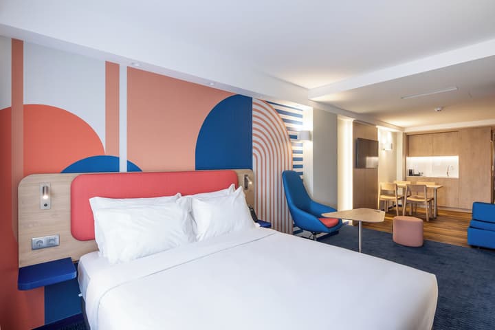 Holiday Inn Express and Suites Lisbon Principe Real by IHG