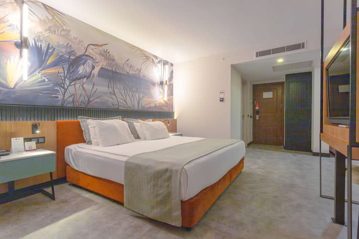 Best Western Plus Khan Hotel