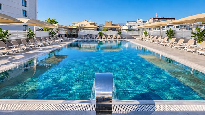 Best Western Plus Khan Hotel