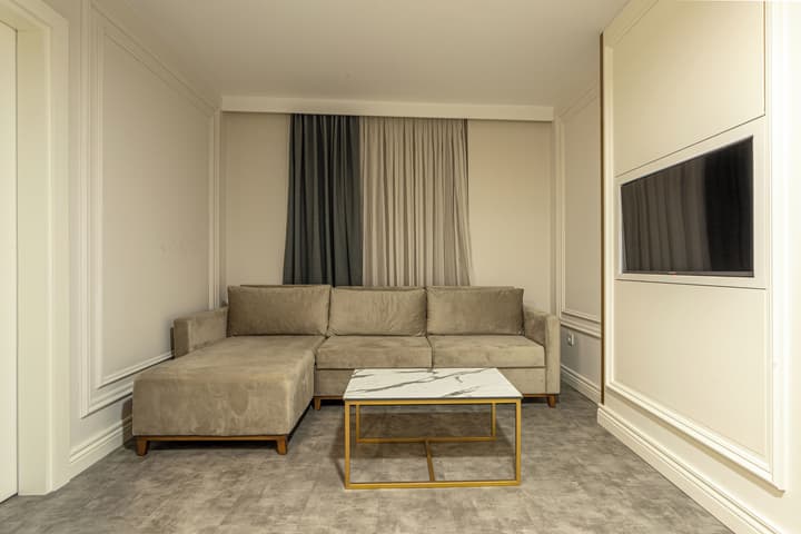 Best Western Plus Khan Hotel