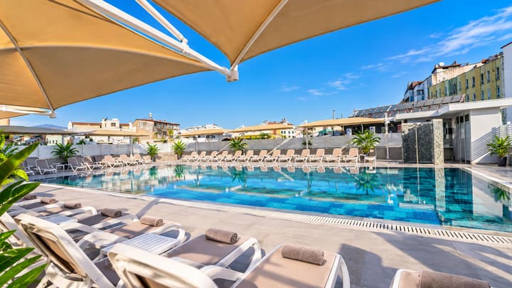 Best Western Plus Khan Hotel