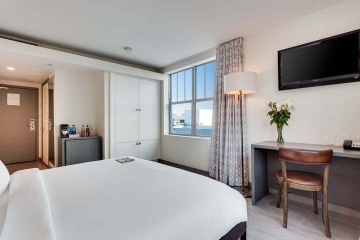 Clinton Hotel South Beach