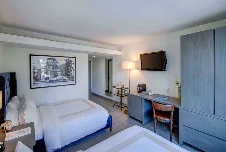 Clinton Hotel South Beach